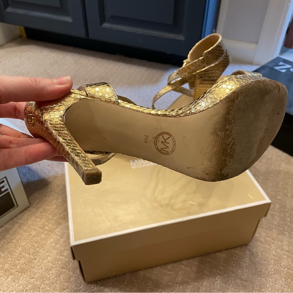Michael Kors Metallic Ashby Sandals - Picture 3 of 4